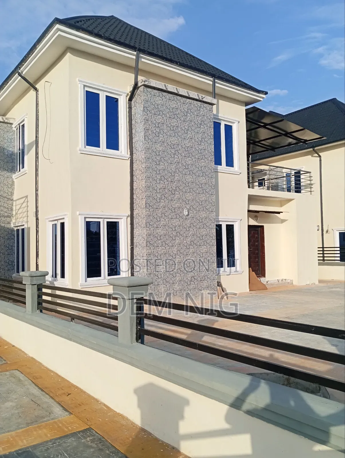 Furnished 5bdrm Duplex in Agu Awka for rent in Awka