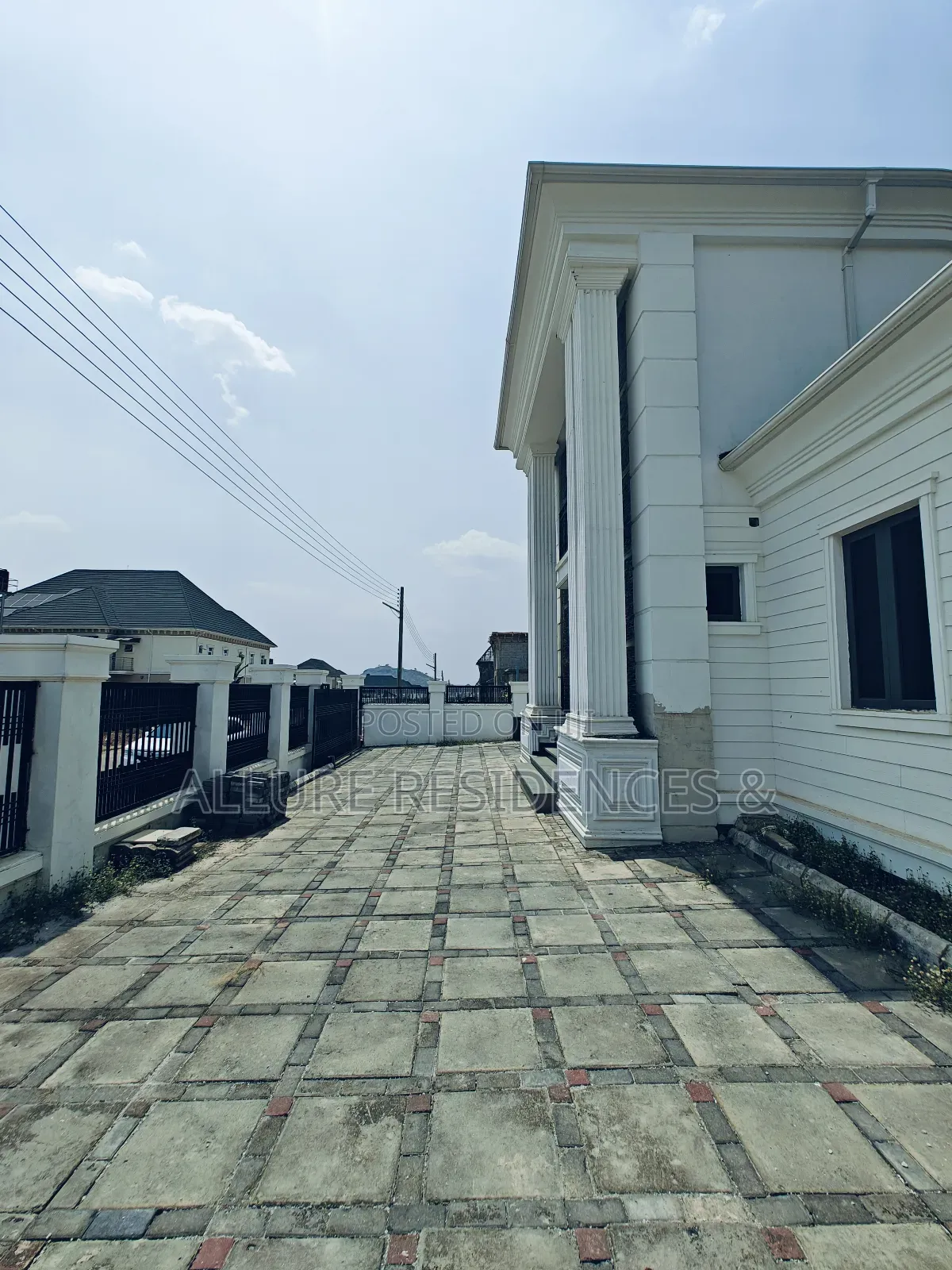 Furnished 4bdrm Duplex in Riverpark Estate, Lugbe District for sale in Lugbe District