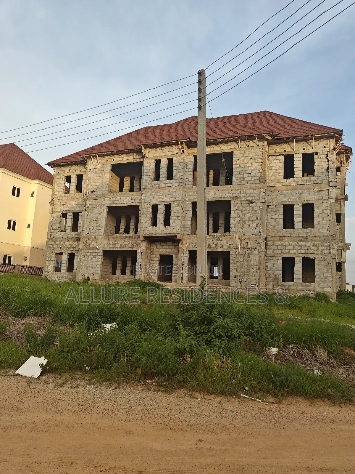 3bdrm Block of Flats in Lugbe District for sale in Lugbe District