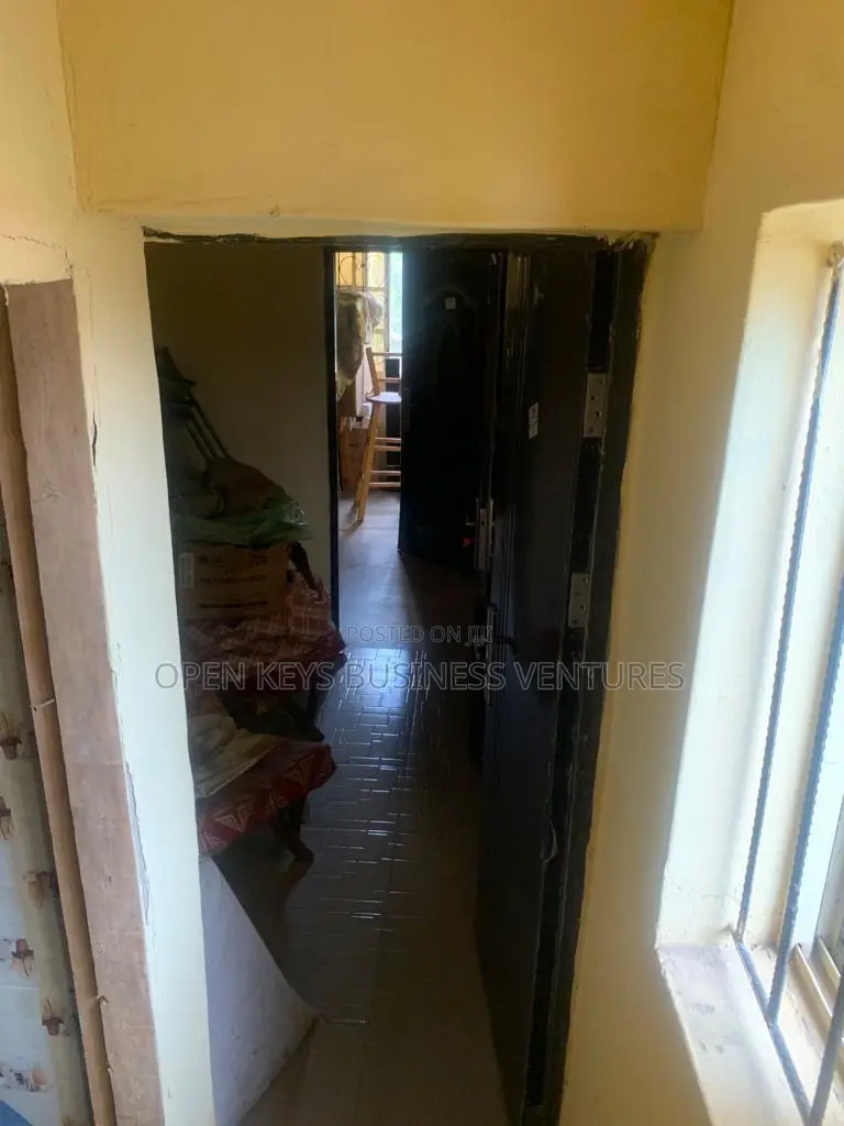 4bdrm Bungalow in Akoto, Akala Express for sale in Akala Express