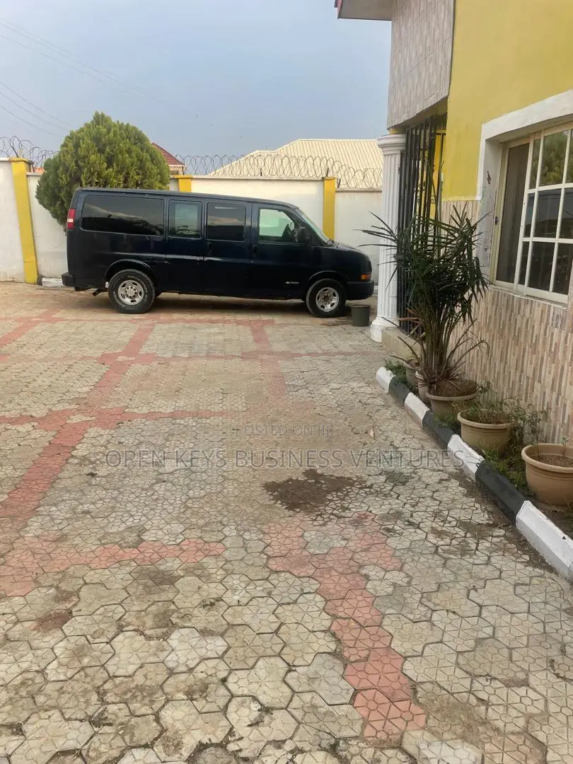 4bdrm Bungalow in Akoto, Akala Express for sale in Akala Express