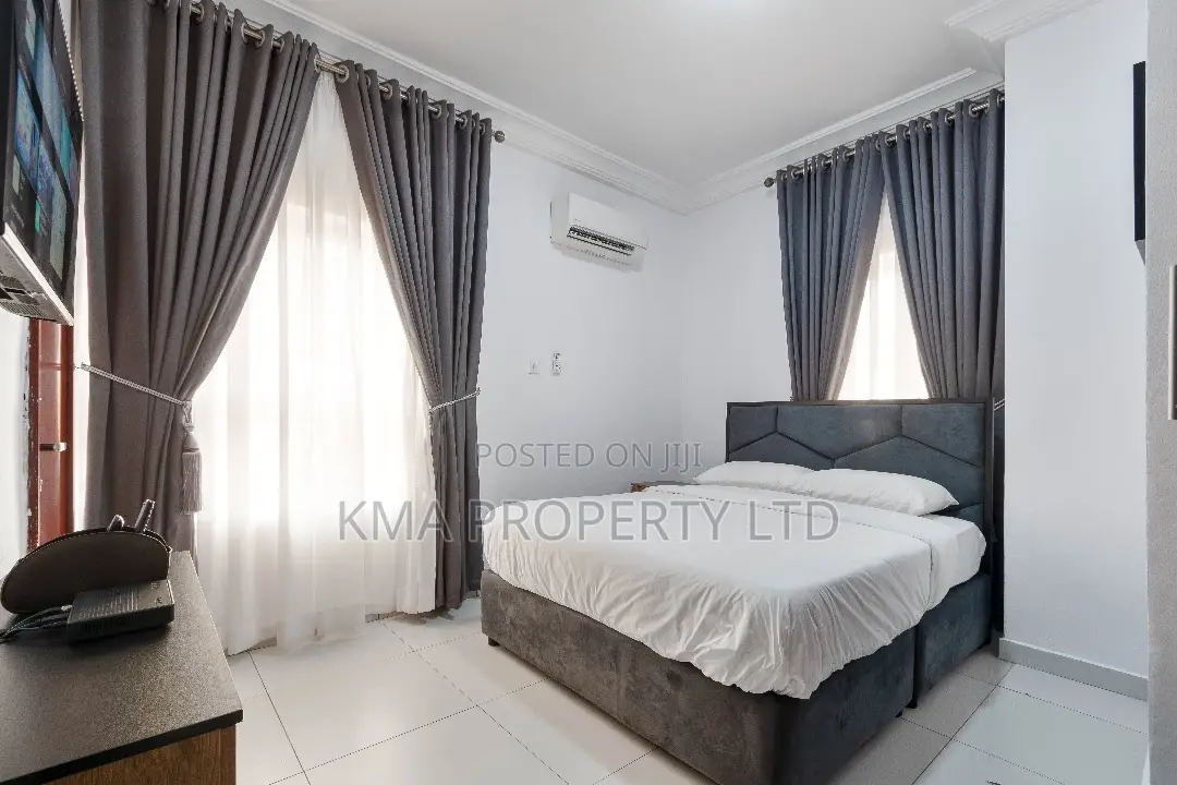 Tastefully Furnished 2 Bedroom Apartment in Lekki Phase 1