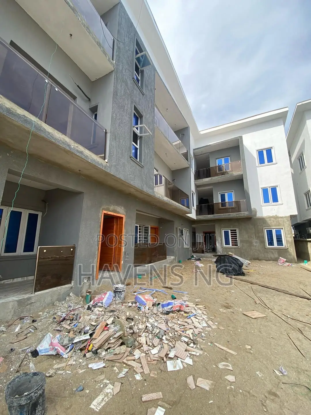 3bdrm Apartment in Abraham Adesanya Estate for sale in Abraham Adesanya Estate