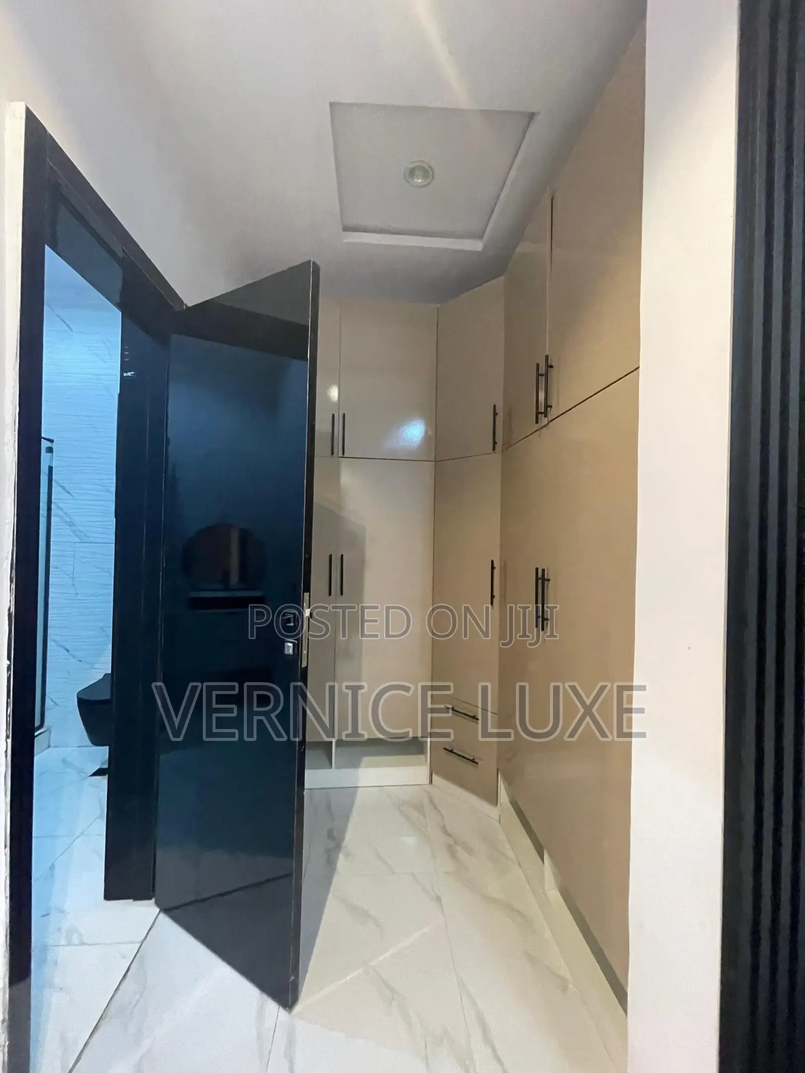 5bdrm Duplex in Megamond, Ikota for sale in Ikota