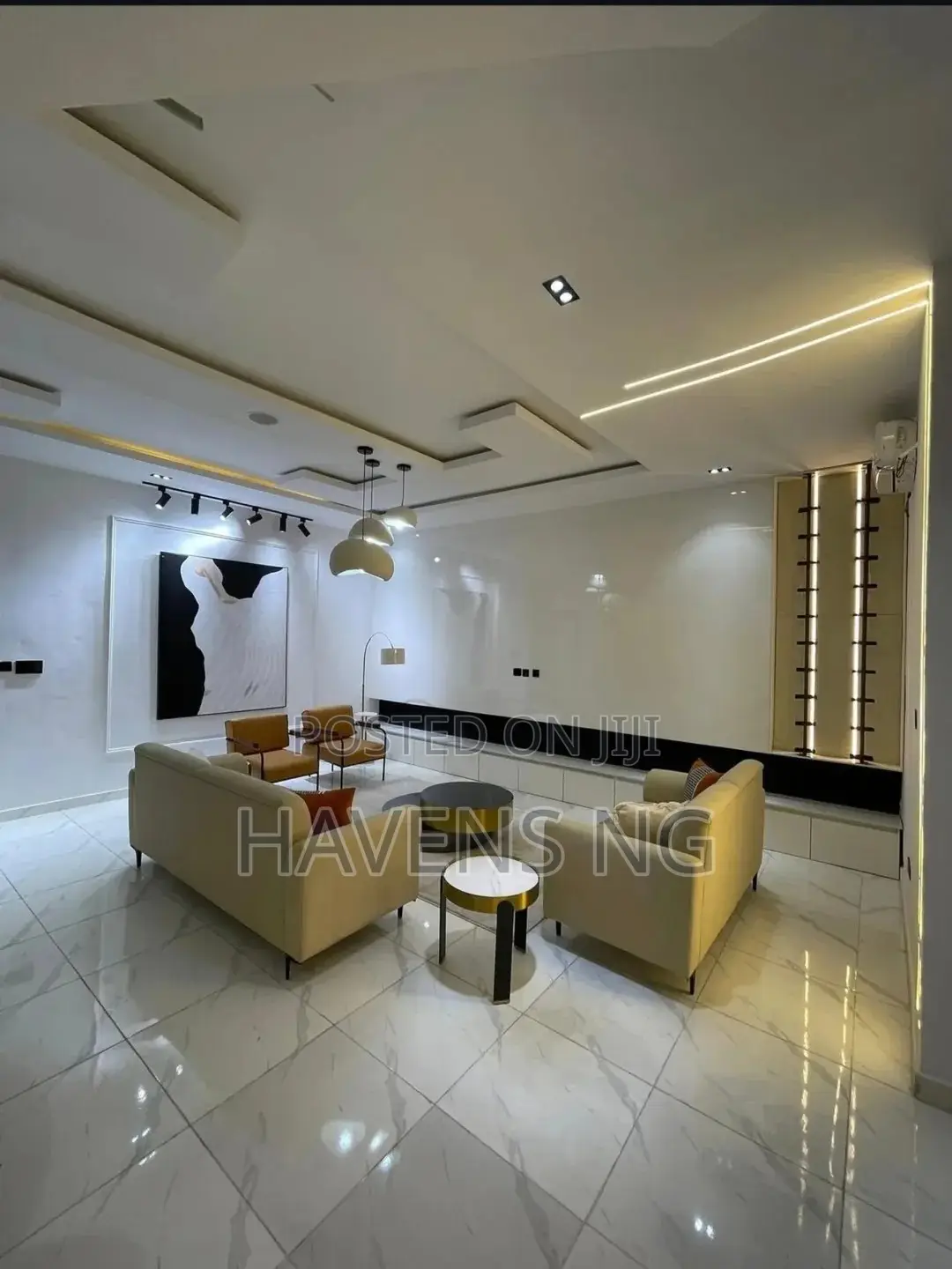 Furnished 5bdrm Duplex in Chevron for sale in Chevron