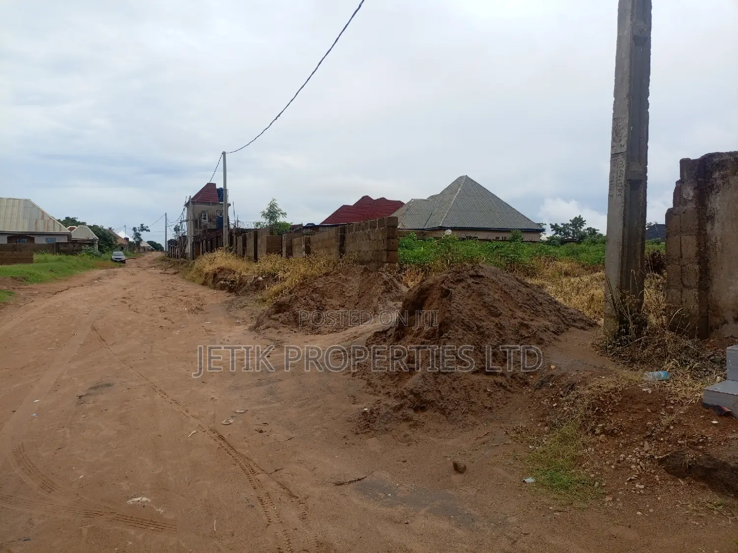A Beautifully Fenced 100x200 Plot of Land for Sale in Makurdi
