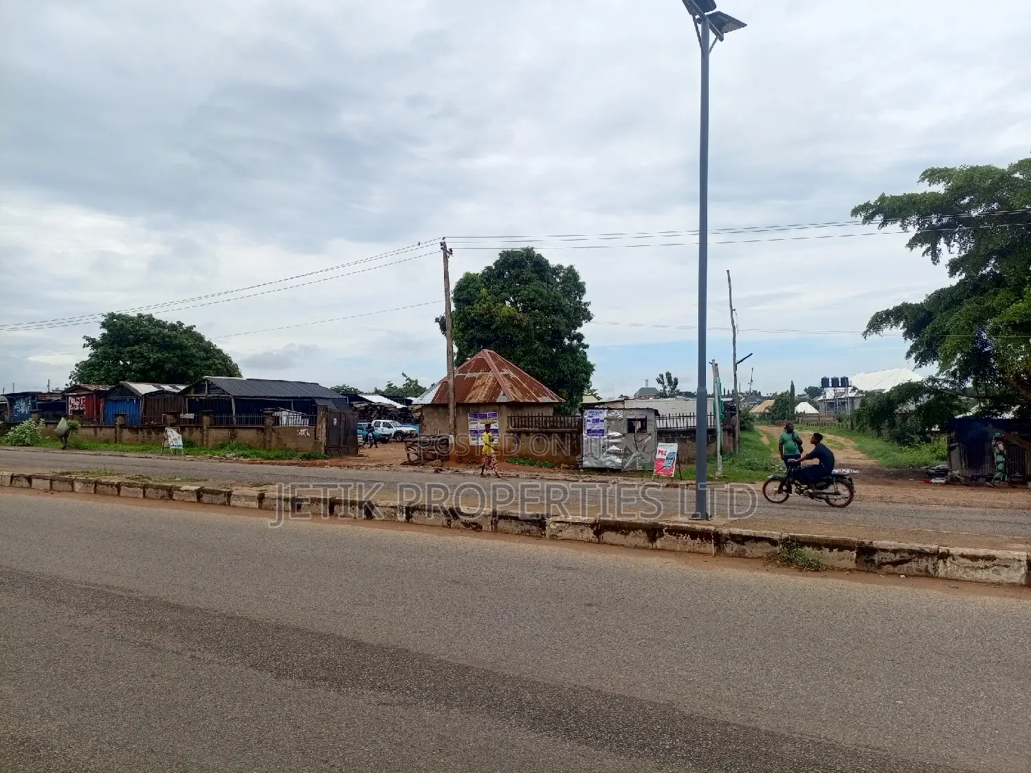 1hectare of Land Opposite International Market, Makurdi in Makurdi