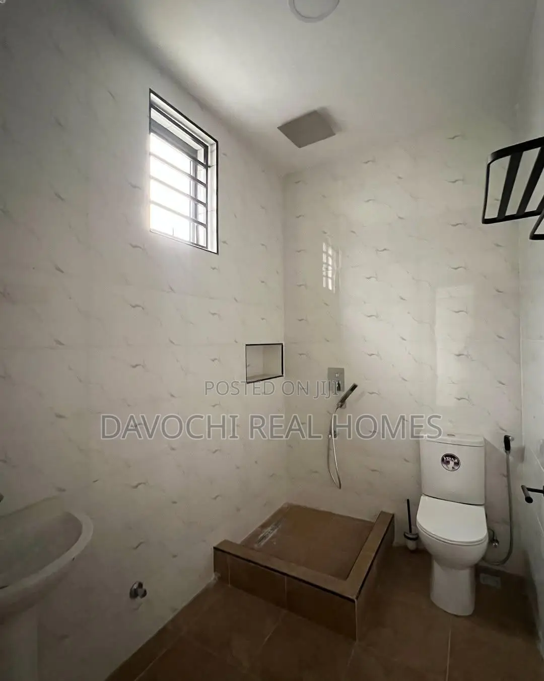 4bdrm Duplex in Ikate for rent in Ikate