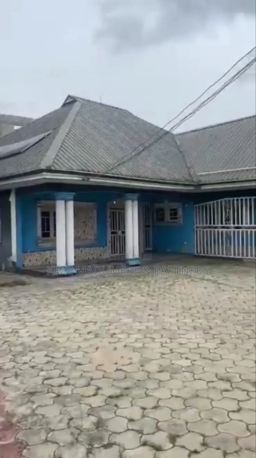 6bdrm Bungalow in Amechi Primary Sch., Port-Harcourt for sale in Port-Harcourt