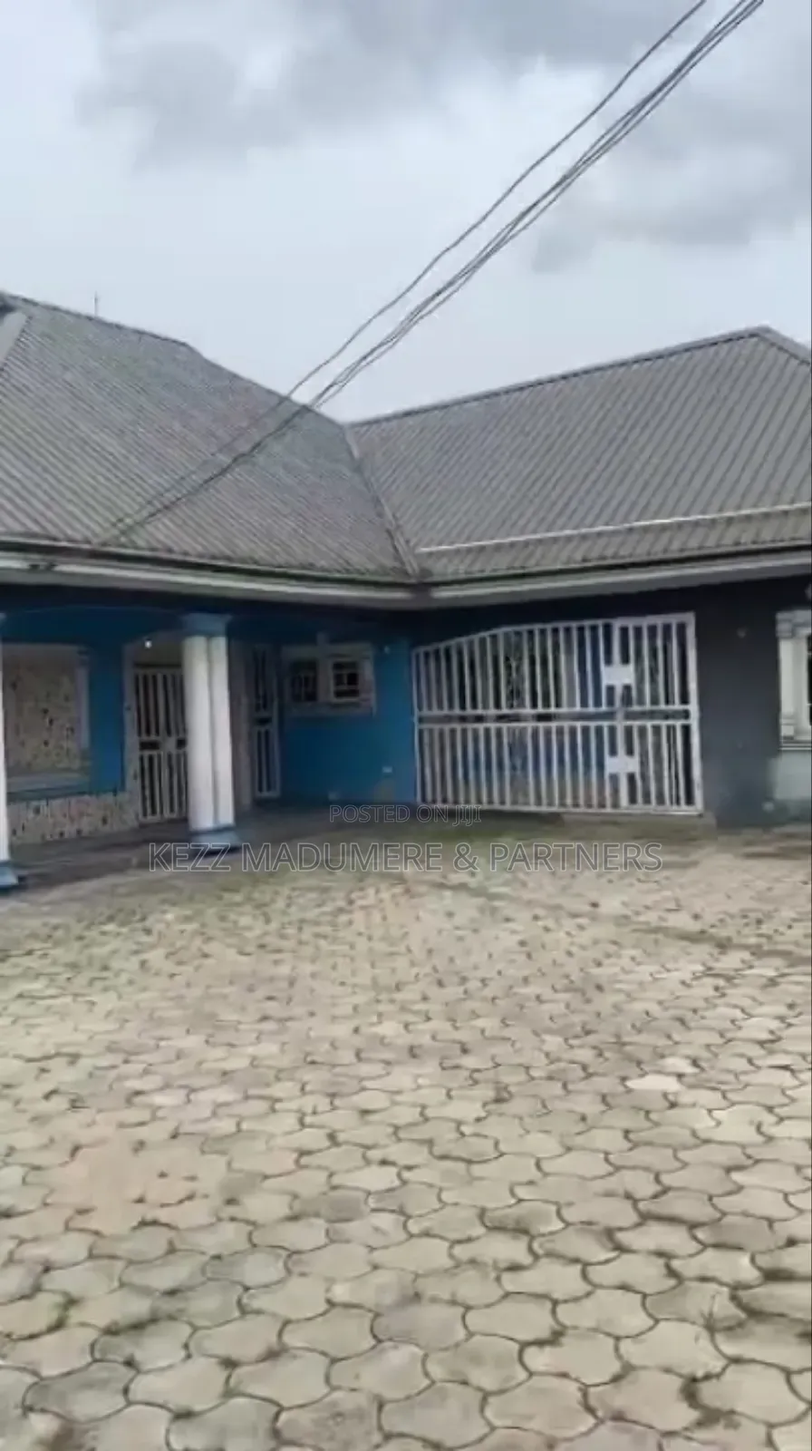 6bdrm Bungalow in Amechi Primary Sch., Port-Harcourt for sale in Port-Harcourt