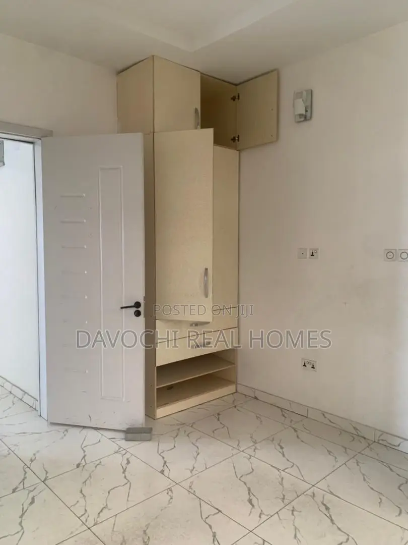 4bdrm Duplex in 2Nd Toll Gate, Lekki Phase 2 for rent in Lekki Phase 2