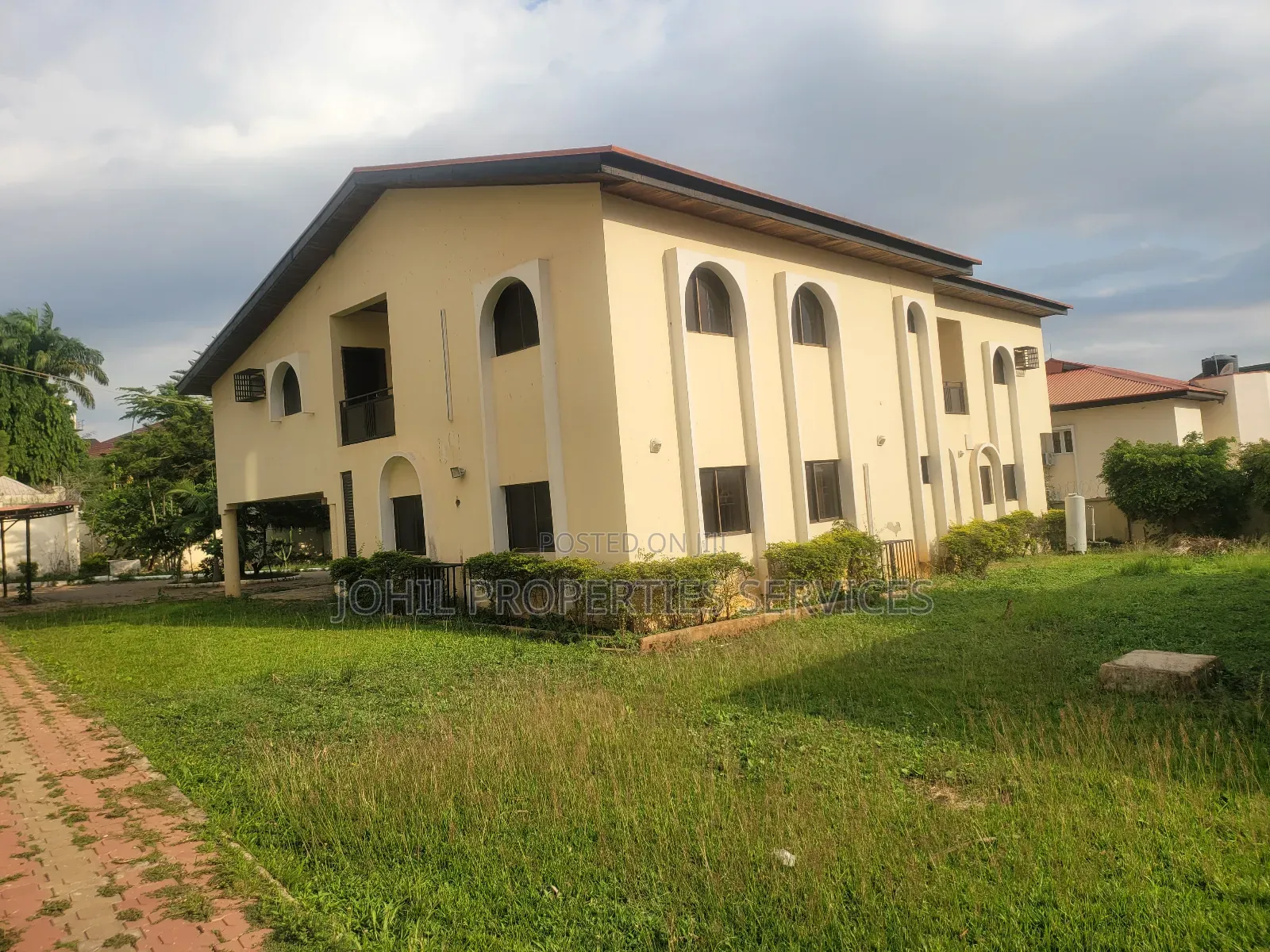 7bdrm Duplex in Asokoro for sale in Asokoro