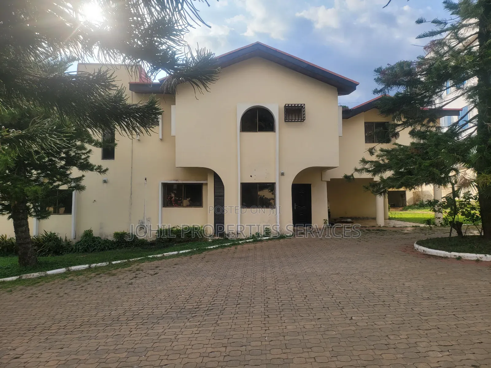 7bdrm Duplex in Asokoro for sale in Asokoro