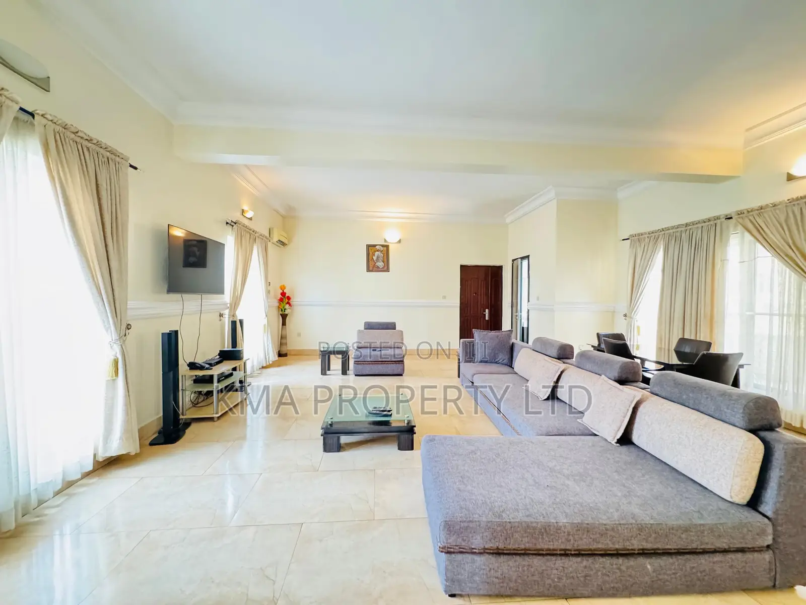 Luxurious 3 Bedroom Apartment With Swimming Pool in Victoria Island Extension