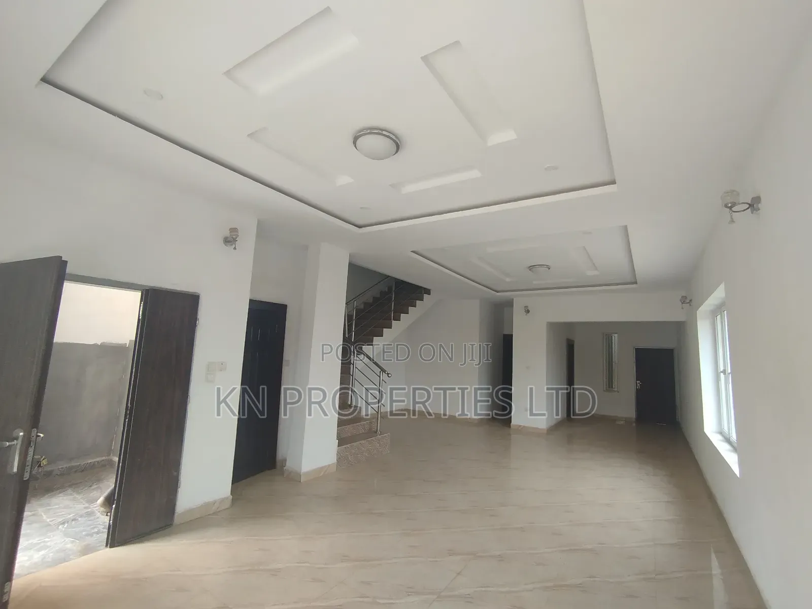 4bdrm Townhouse/Terrace in Gusape, Guzape District for sale in Guzape District