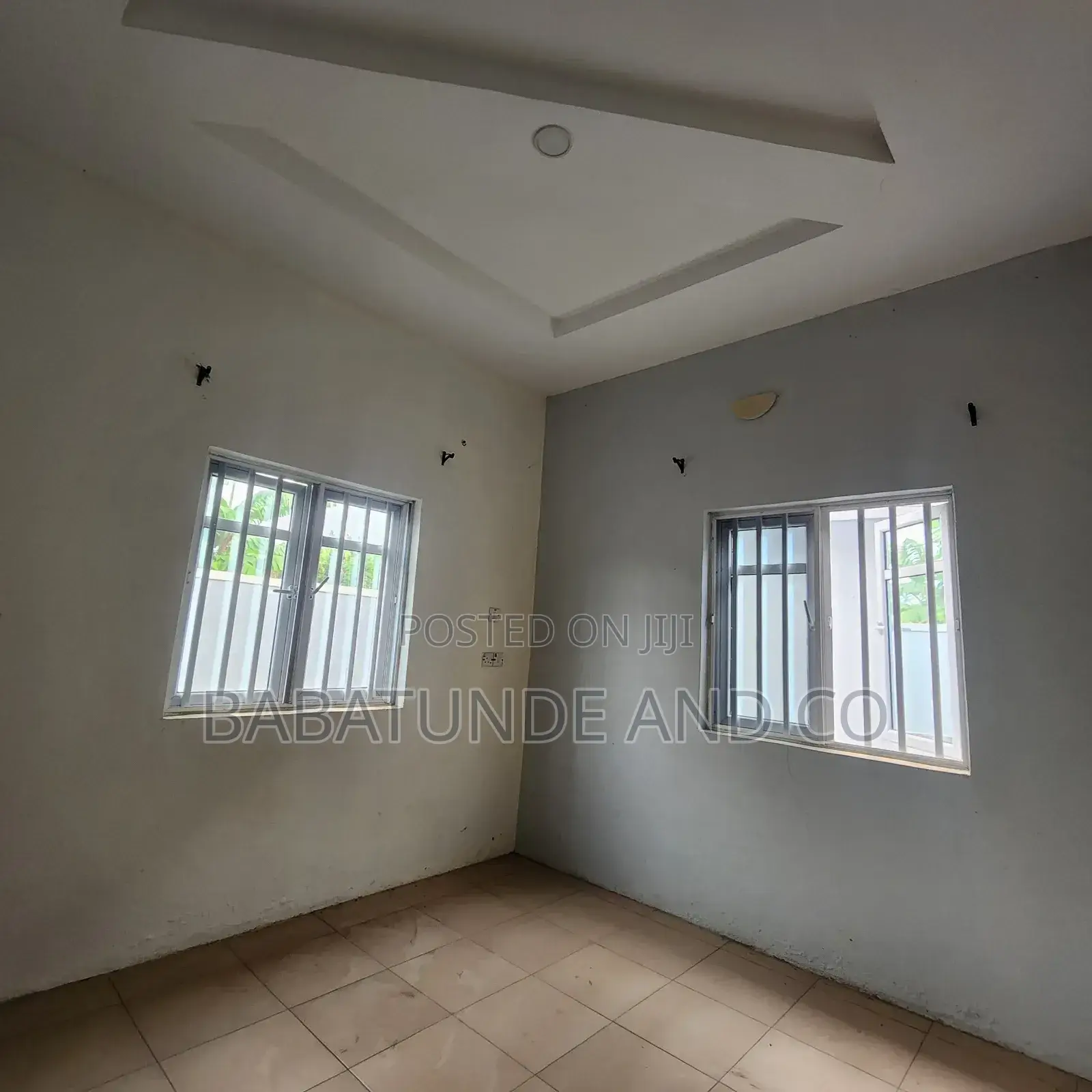 3bdrm Block of Flats in Moniya for sale in Moniya