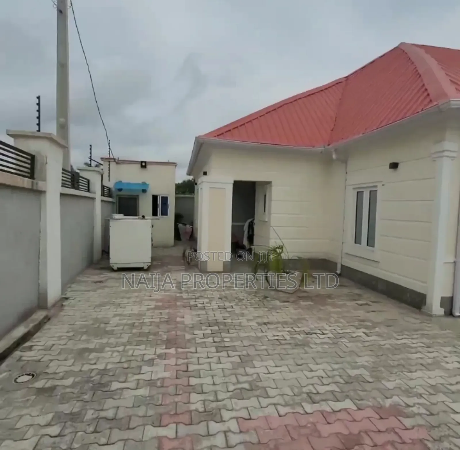 3bdrm Bungalow in Awoyaya for sale in Awoyaya