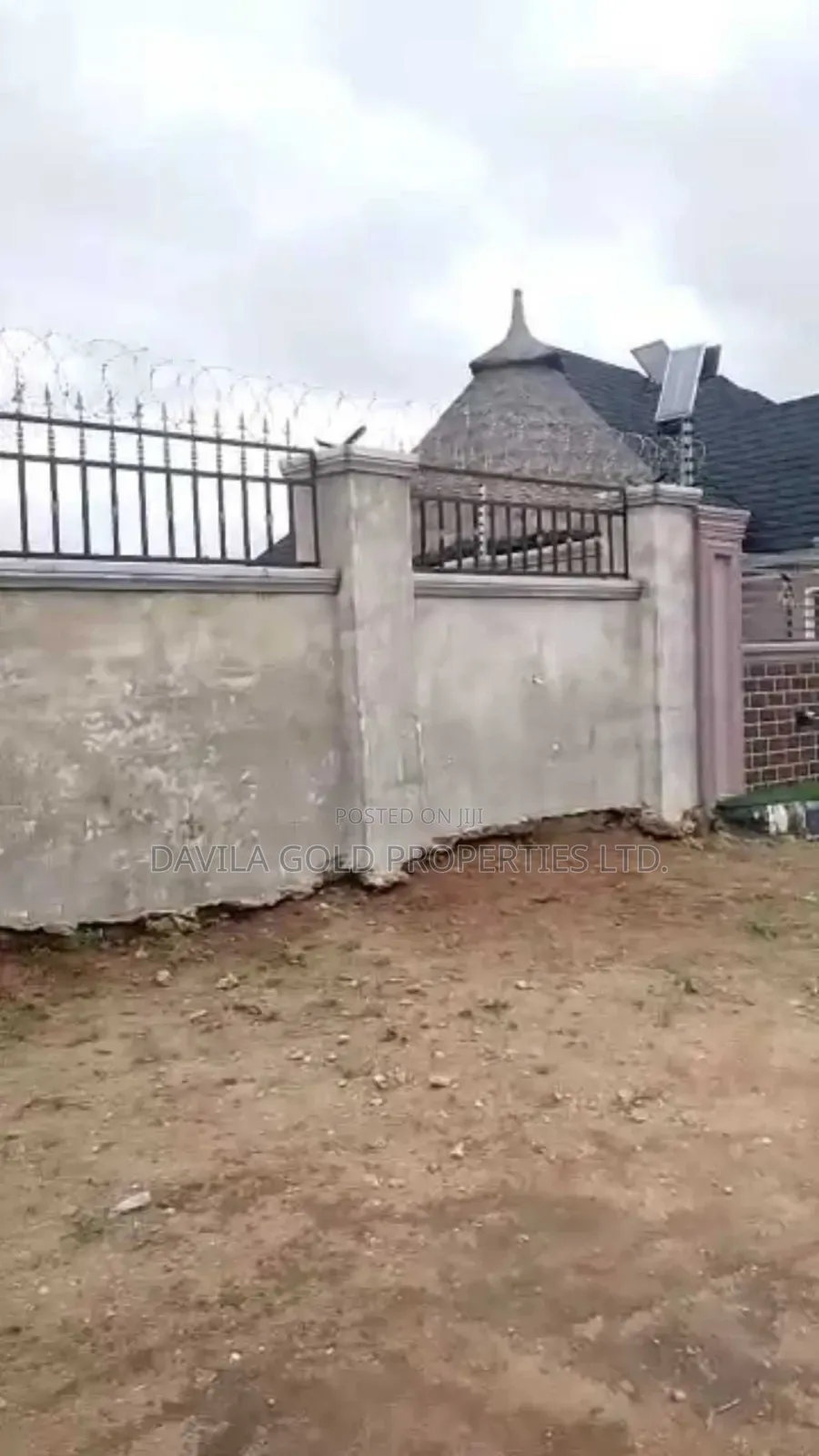 7bdrm Block of Flats in Benin City for sale in Benin City