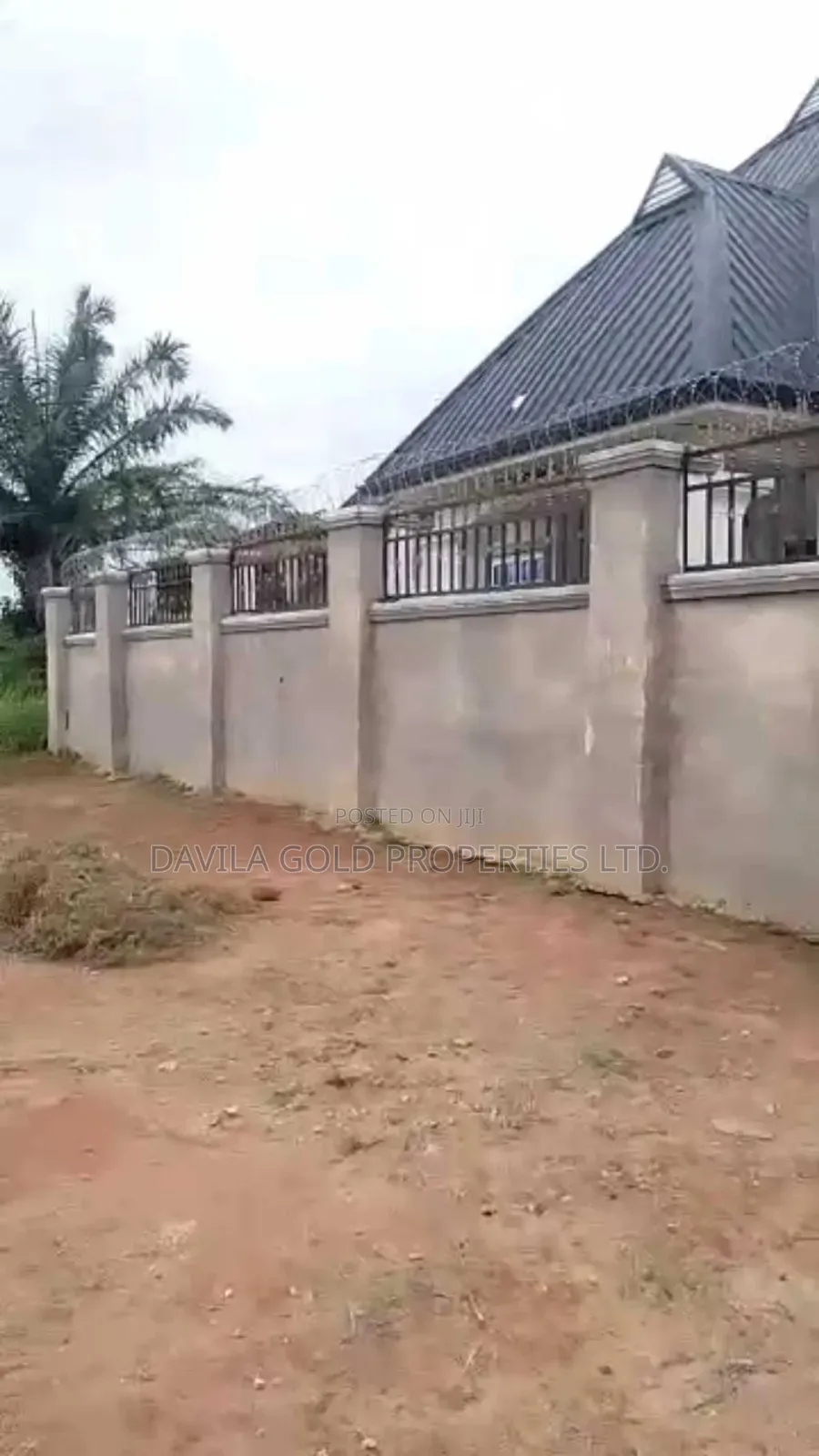 7bdrm Block of Flats in Benin City for sale in Benin City
