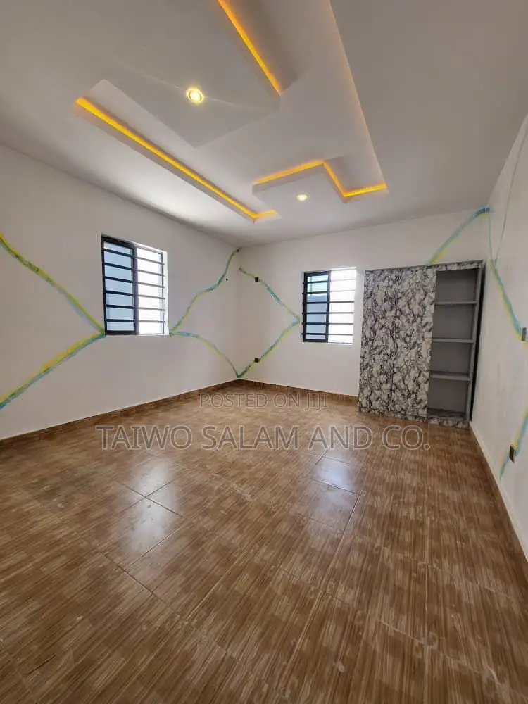 3bdrm Bungalow in Akala Express for sale in Akala Express