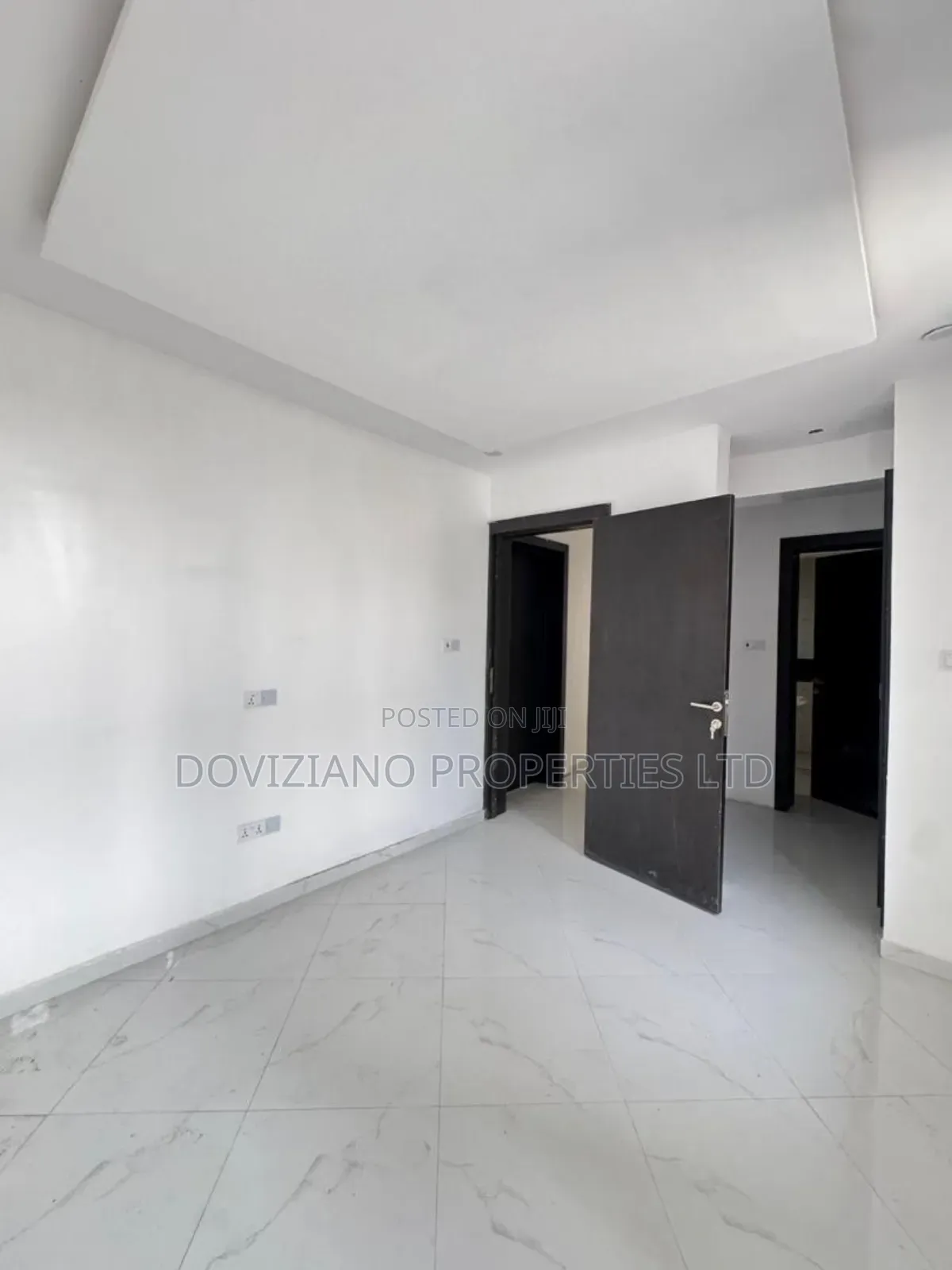 2bdrm Apartment in Chevron for sale in Chevron
