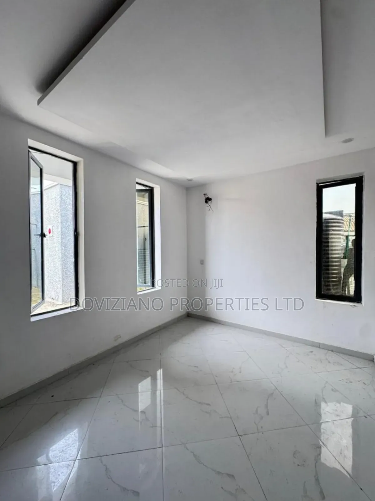 2bdrm Apartment in Chevron for sale in Chevron