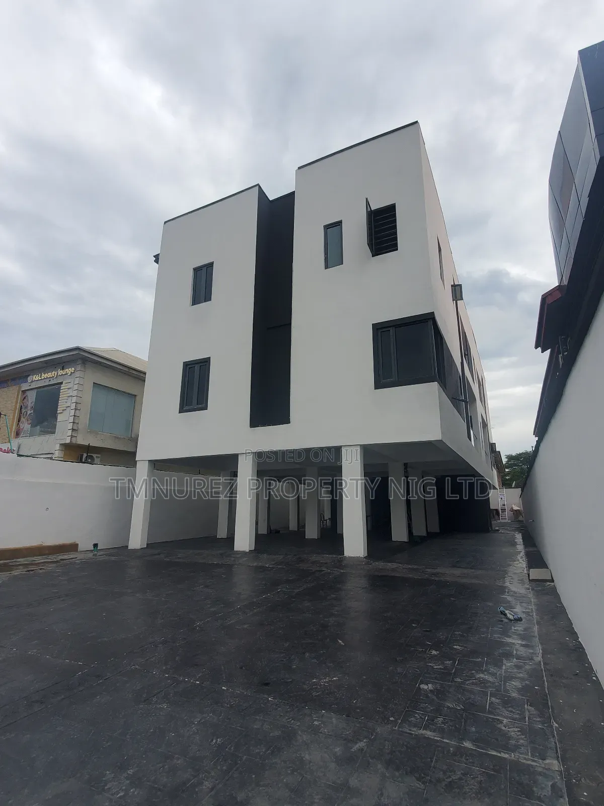 2bdrm Apartment in Lekki Phase1 for rent in Lekki Phase 1