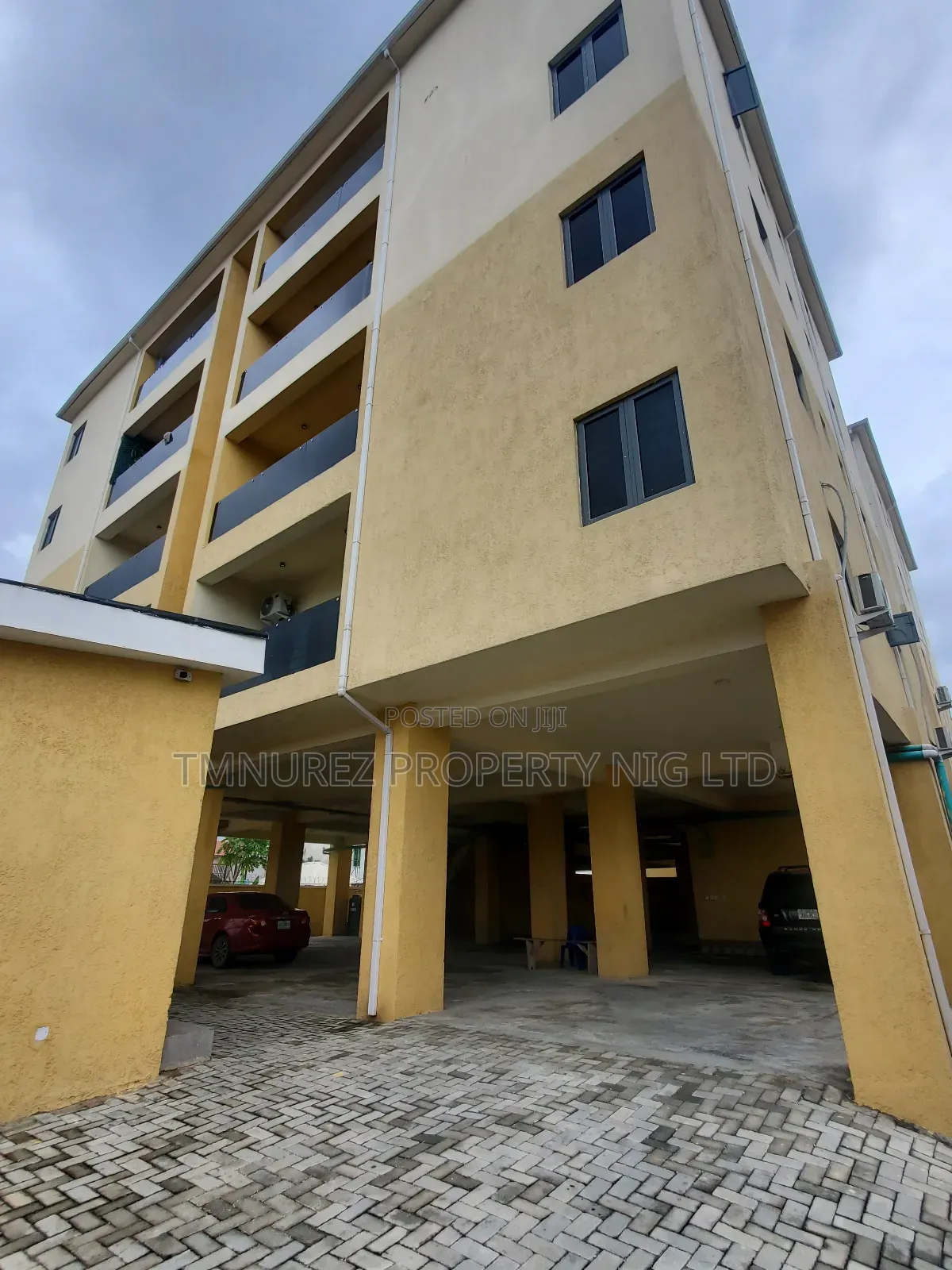 2bdrm Apartment in Lekki Phase1 for sale in Lekki Phase 1
