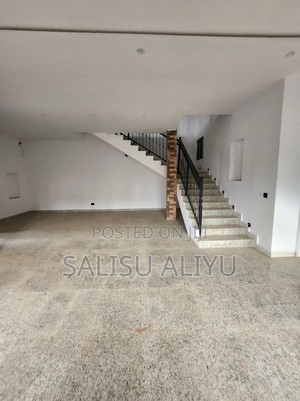 5bdrm Duplex in Jahi for sale in Jahi