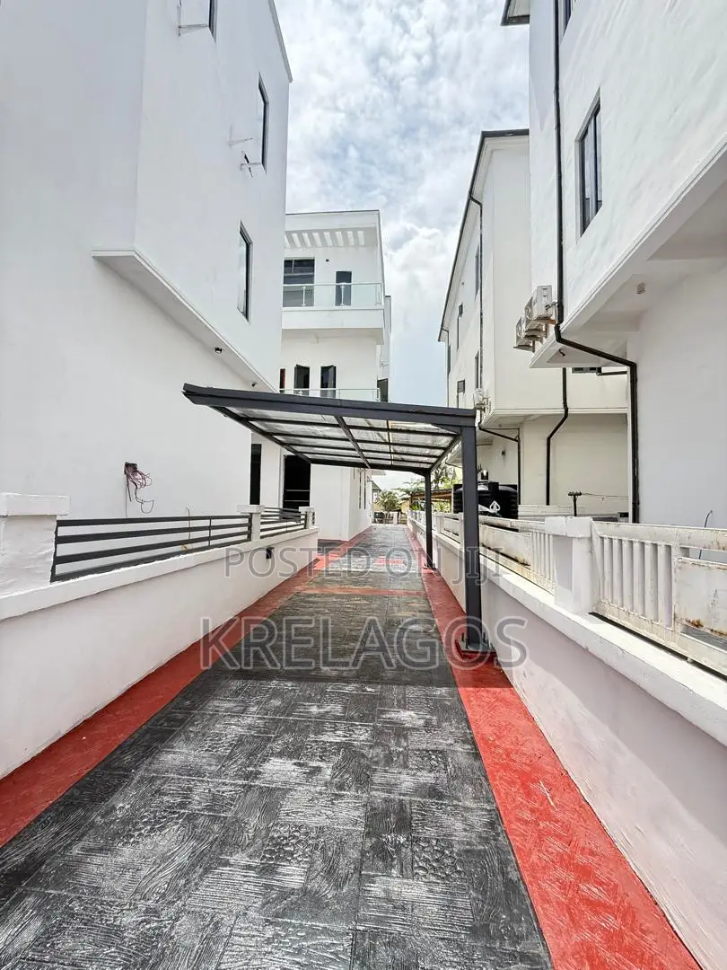 5bdrm Duplex in Orchid, Chevron for sale in Chevron