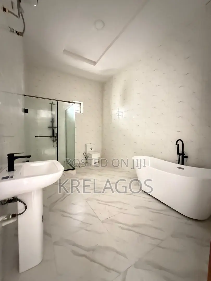 5bdrm Duplex in Orchid, Chevron for sale in Chevron