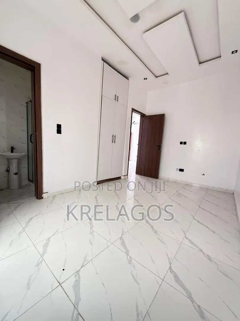 5bdrm Duplex in Orchid, Chevron for sale in Chevron