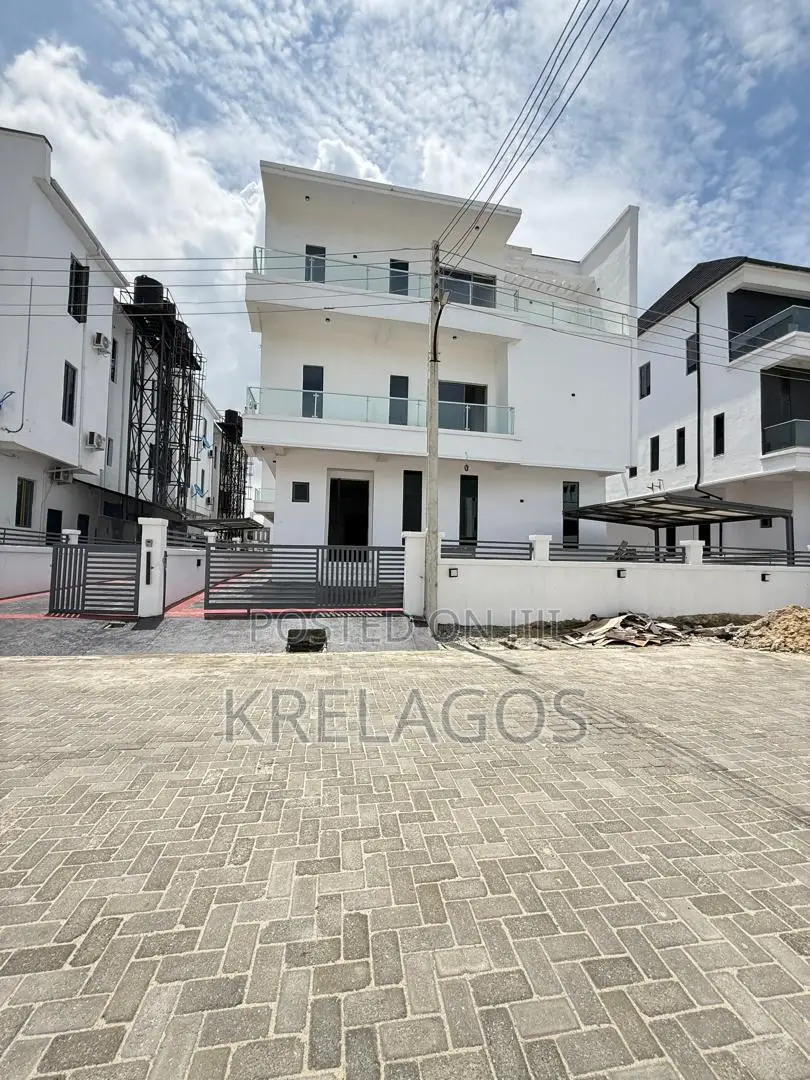 5bdrm Duplex in Orchid, Chevron for sale in Chevron