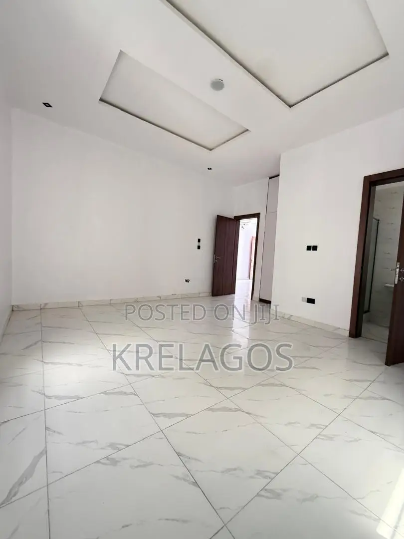 5bdrm Duplex in Orchid, Chevron for sale in Chevron