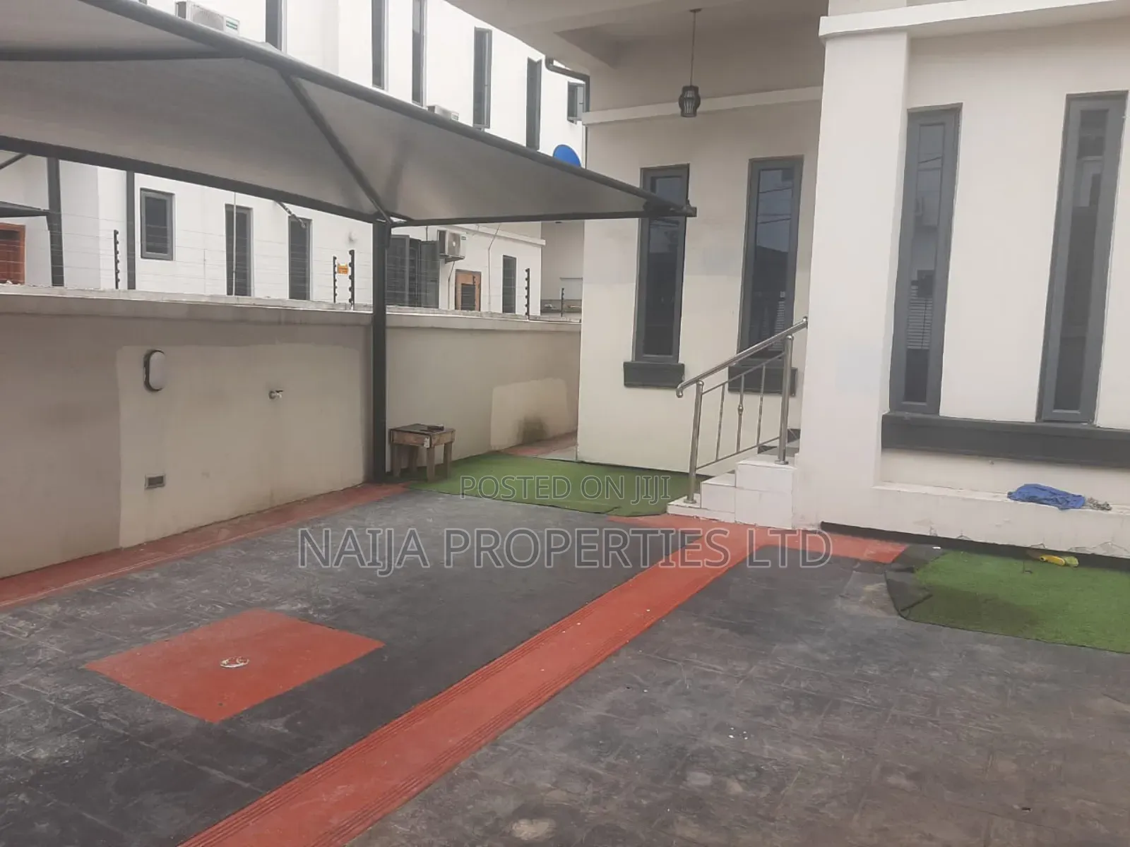 4bdrm Duplex in Chevron, Lekki for sale in Lekki