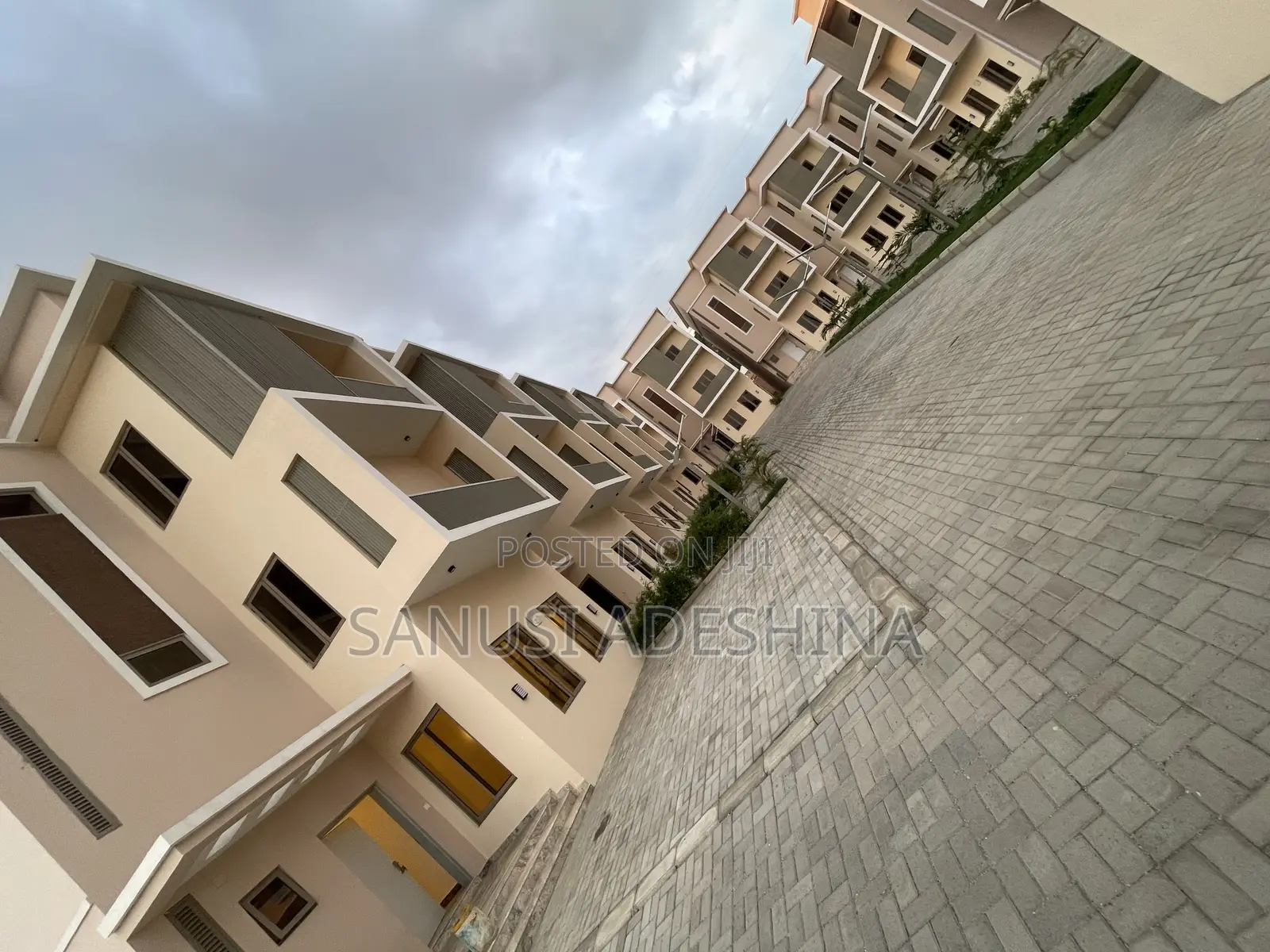 5bdrm Duplex in Dawaki for sale in Dawaki