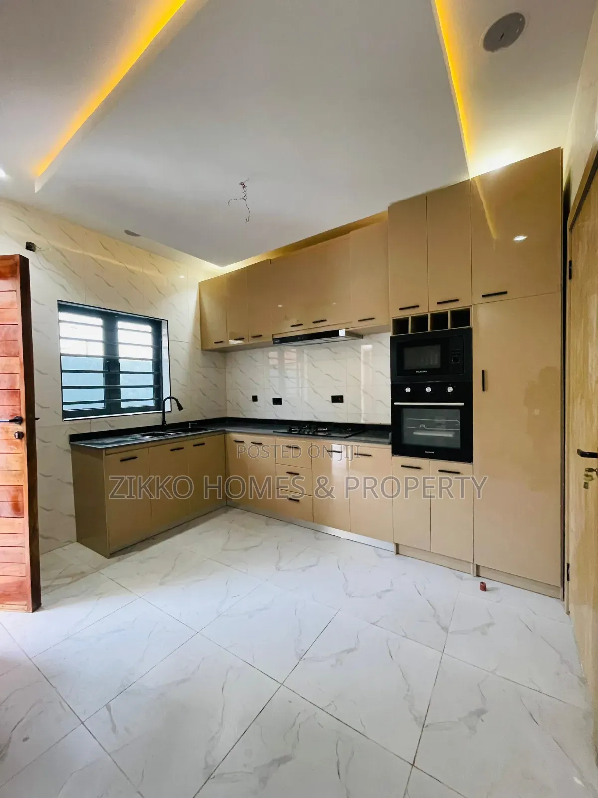 4bdrm Duplex in Ajah, Lekki for sale in Lekki
