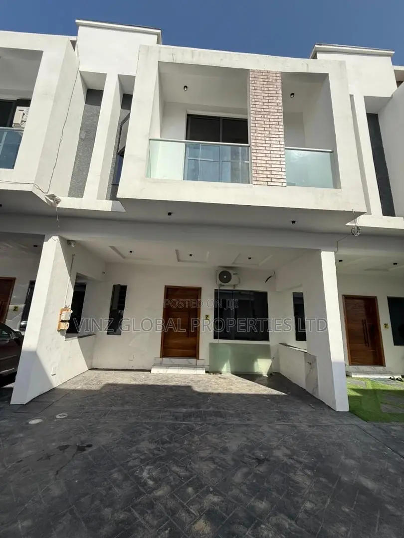 Excellent 3 Bedroom Duplex With Ps5 Massage Chair in Lekki