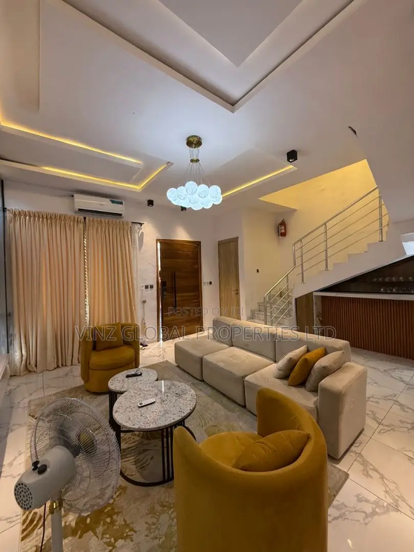Excellent 3 Bedroom Duplex With Ps5 Massage Chair in Lekki