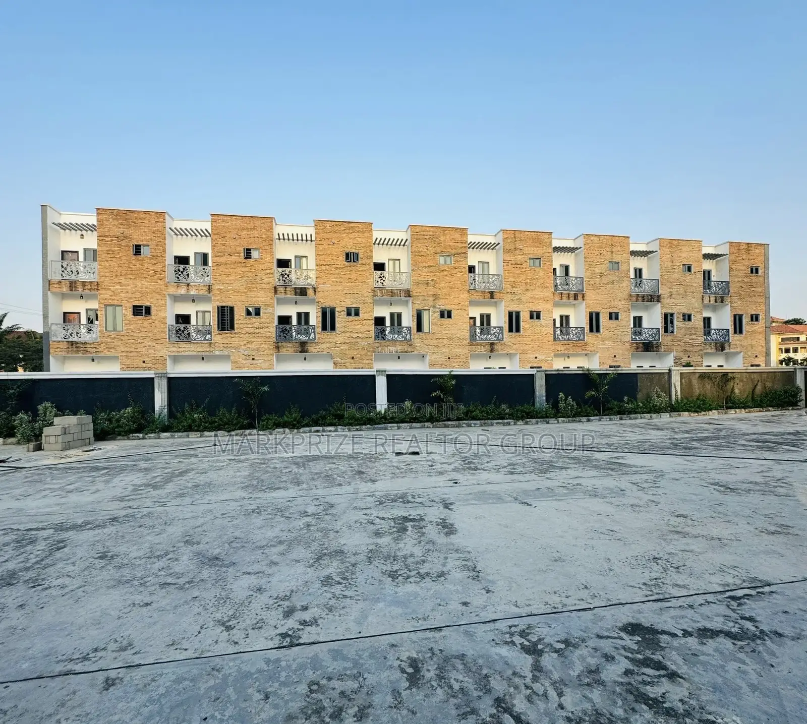 4bdrm Duplex in Ikeja Gra Lagos for sale in Ikeja GRA