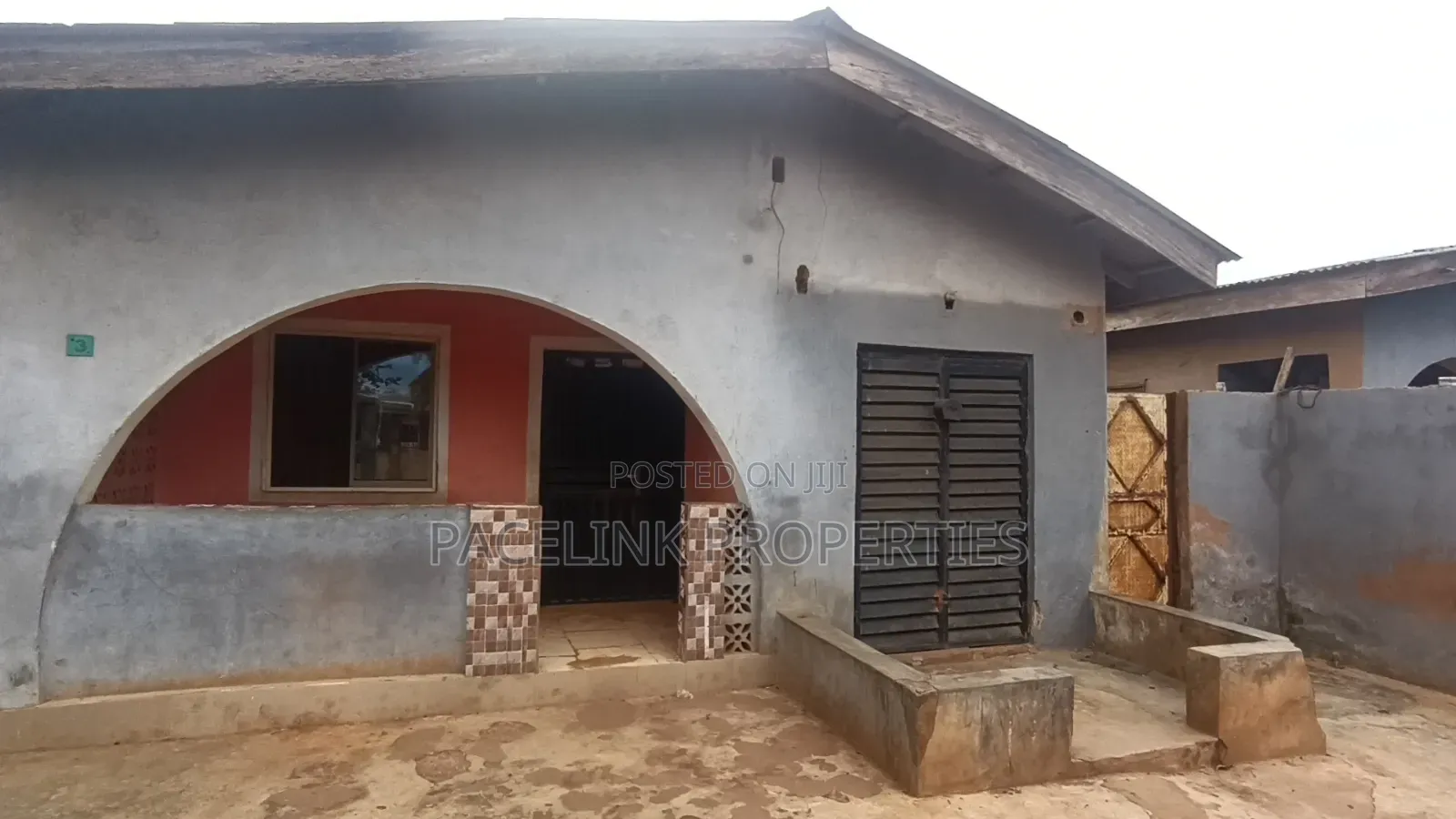 4bdrm Bungalow in Ayobo for sale in Ayobo