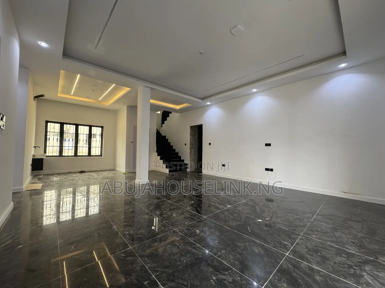 7bdrm Duplex in Asokoro Abuja for sale in Asokoro