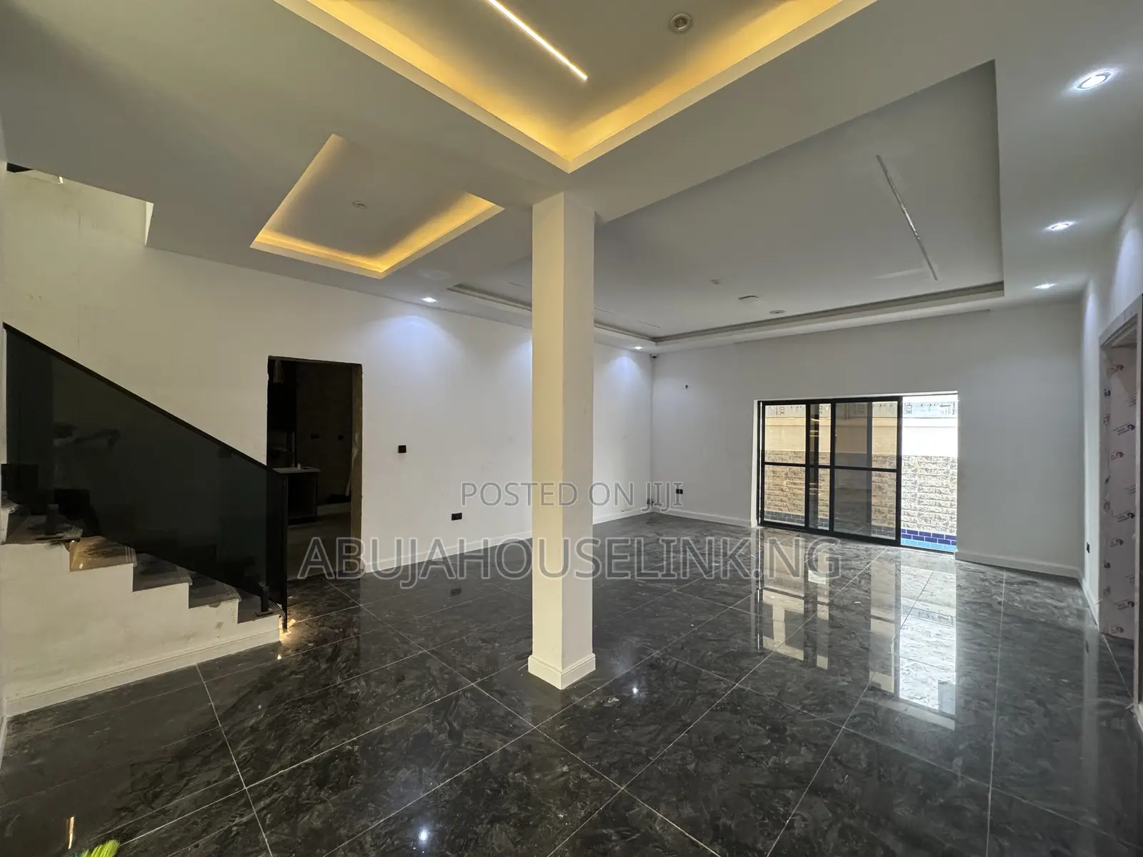 7bdrm Duplex in Asokoro Abuja for sale in Asokoro