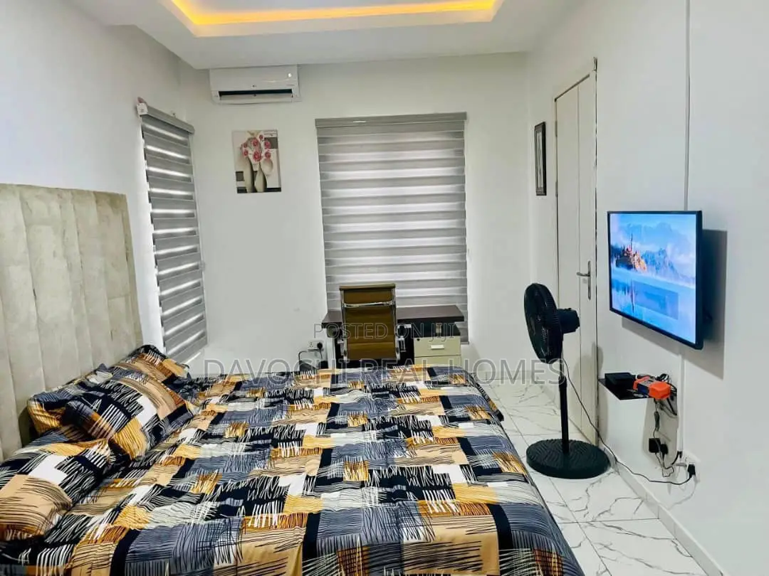 Furnished 2bdrm Apartment in Orchid Road, Lekki Phase 2 for rent in Lekki Phase 2
