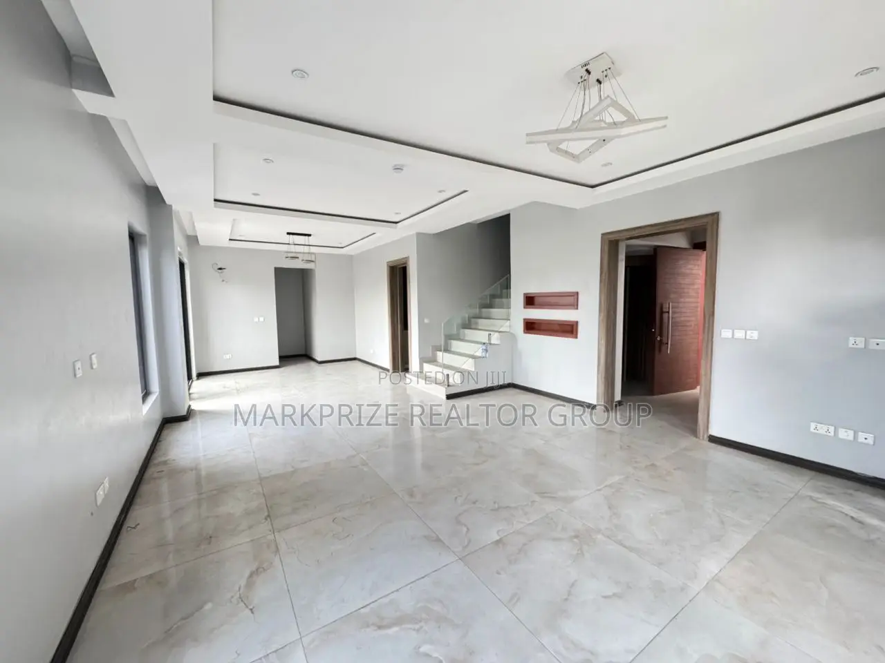 4bdrm Maisonette in Lekki Phase 1 Lagos for sale in Lekki Phase 1
