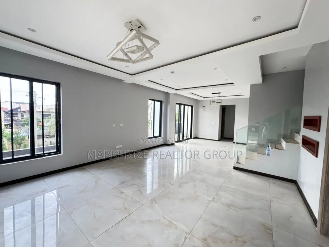 4bdrm Maisonette in Lekki Phase 1 Lagos for sale in Lekki Phase 1