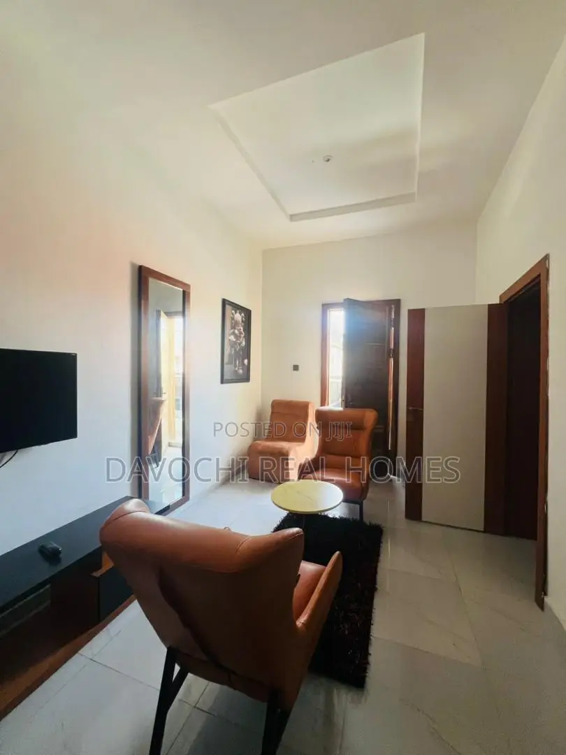 Furnished 4bdrm Duplex in Chevron for rent in Chevron