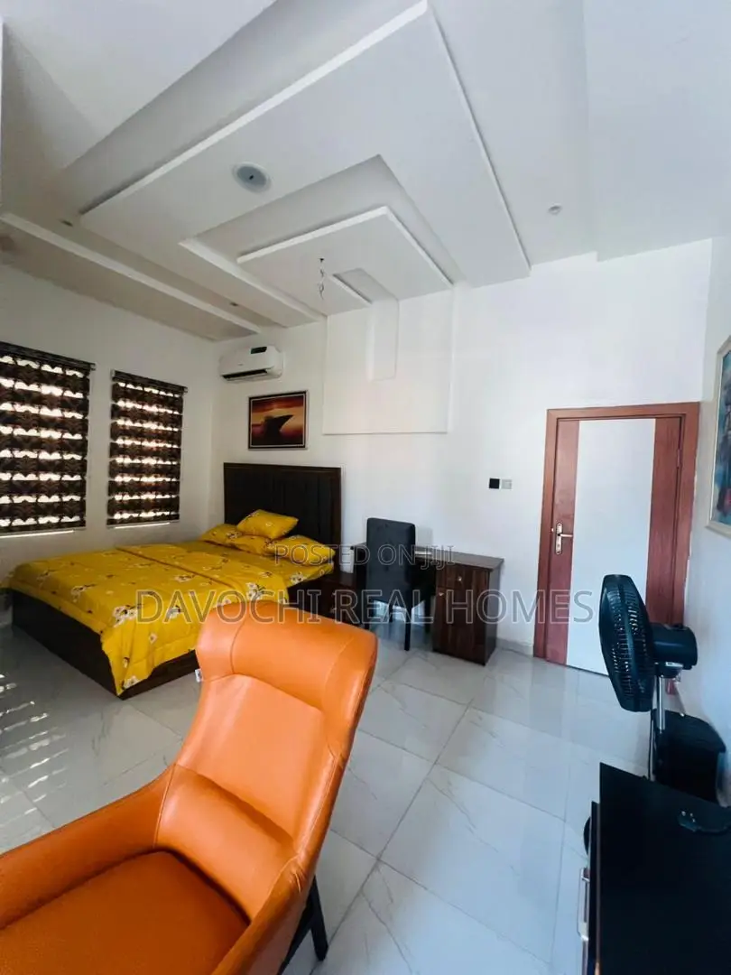 Furnished 4bdrm Duplex in Chevron for rent in Chevron