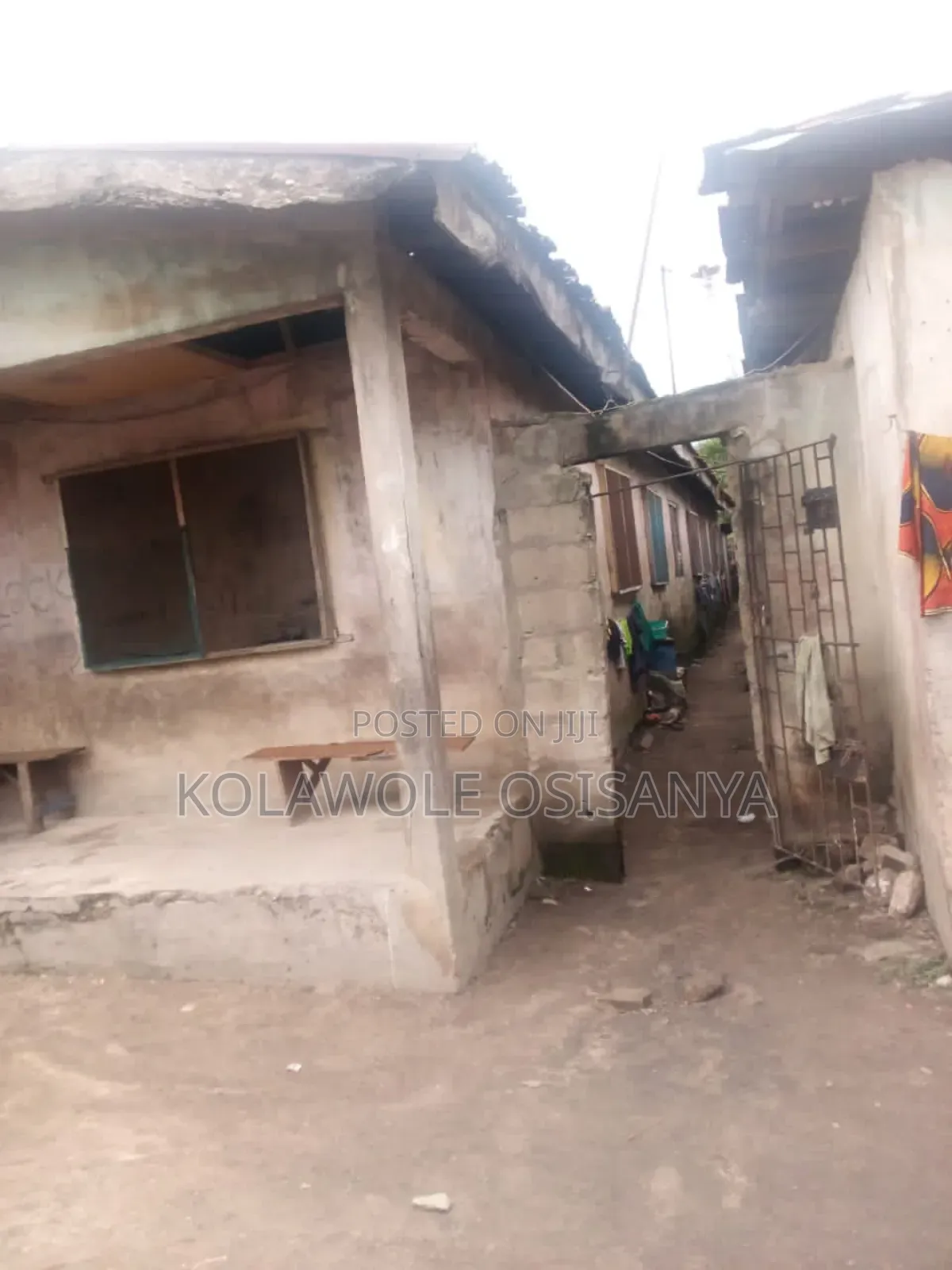 A Plot of Land With Demolishable Structure in Iba / Ojo