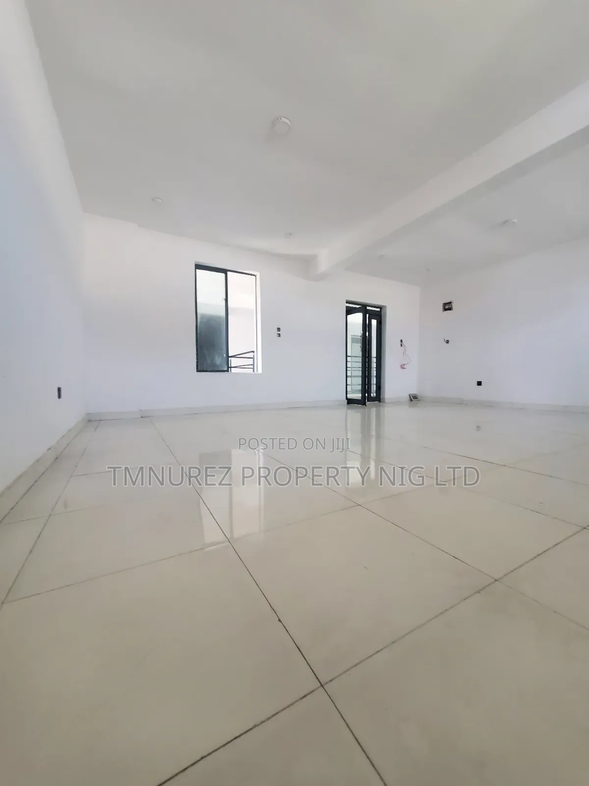 Shop for Sale at Jakande Axis, in Lekki Phase 1